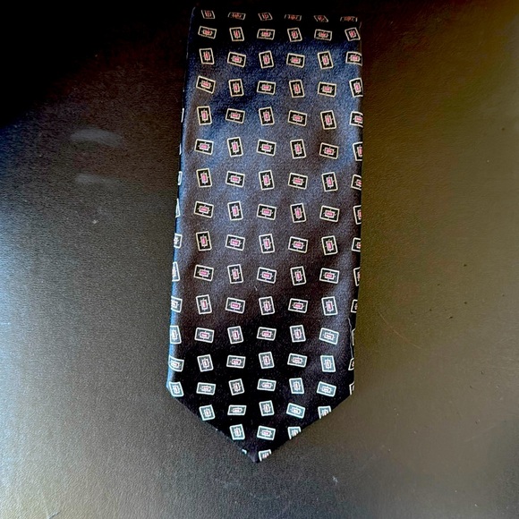 Brioni 100% silk tie - Picture 1 of 4